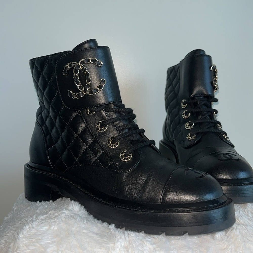 BRAND NEW - CHANEL Black calf skin Quilted Combat boots